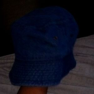 Newhattan bucket hat